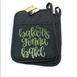 Black Bakers Gonna Bake silicone potholder set